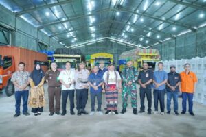 PJ. WALI KOTA KUPANG LEPAS DISTRIBUSI LOGISTIK PEMILU 2024